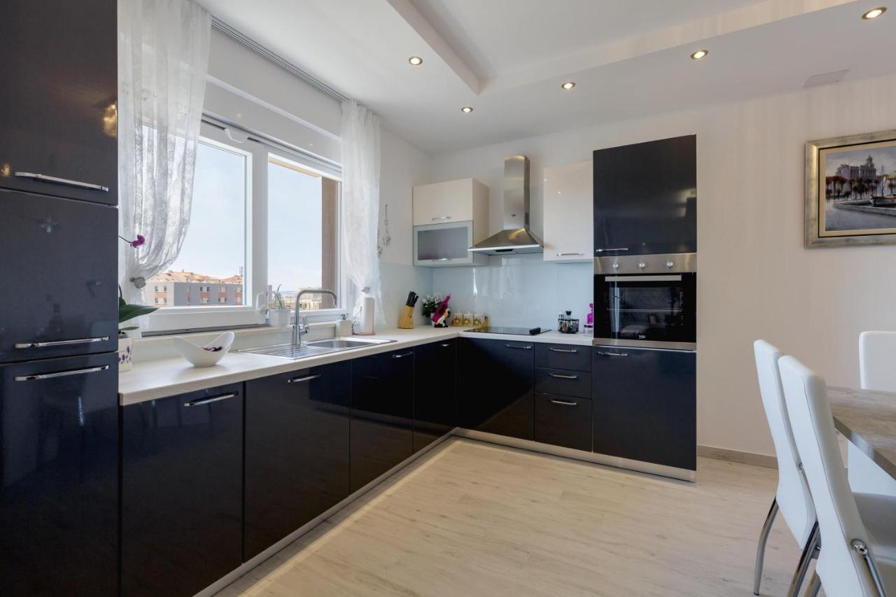 Sunny Garden Adria Apartment Split Exterior photo